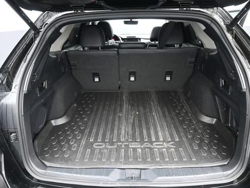 Used 2025 Subaru Outback Limited AWD/4WD image 6
