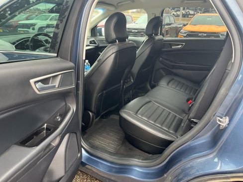 Used 2019 Ford Edge SEL w/ Equipment Group 201A image 9