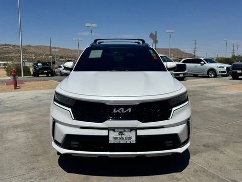 Used 2022 Kia Sorento SX Prestige w/ Panoramic Sunroof Package AWD/4WD image 2