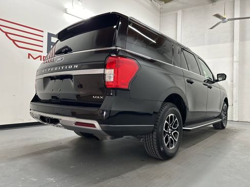 Used 2023 Ford Expedition Max XLT image 9