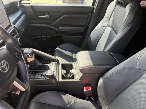 Used 2025 Toyota 4Runner Limited AWD/4WD image 11