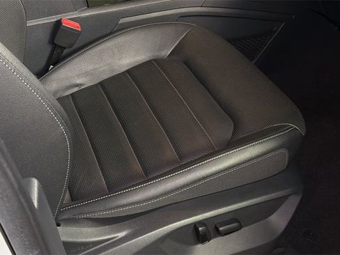 Used 2019 Volkswagen Atlas SEL Premium image 12