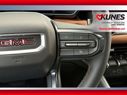 New 2026 GMC Canyon AT4 image 38