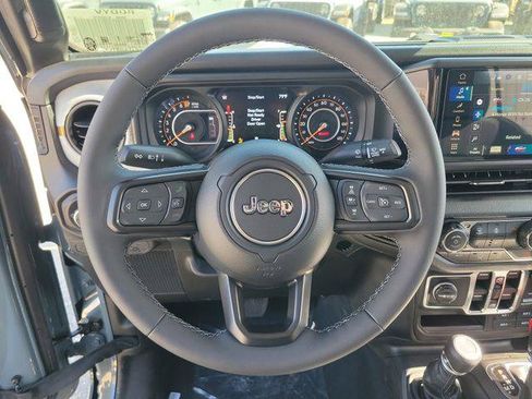 New 2026 Jeep Gladiator Sport AWD/4WD image 18