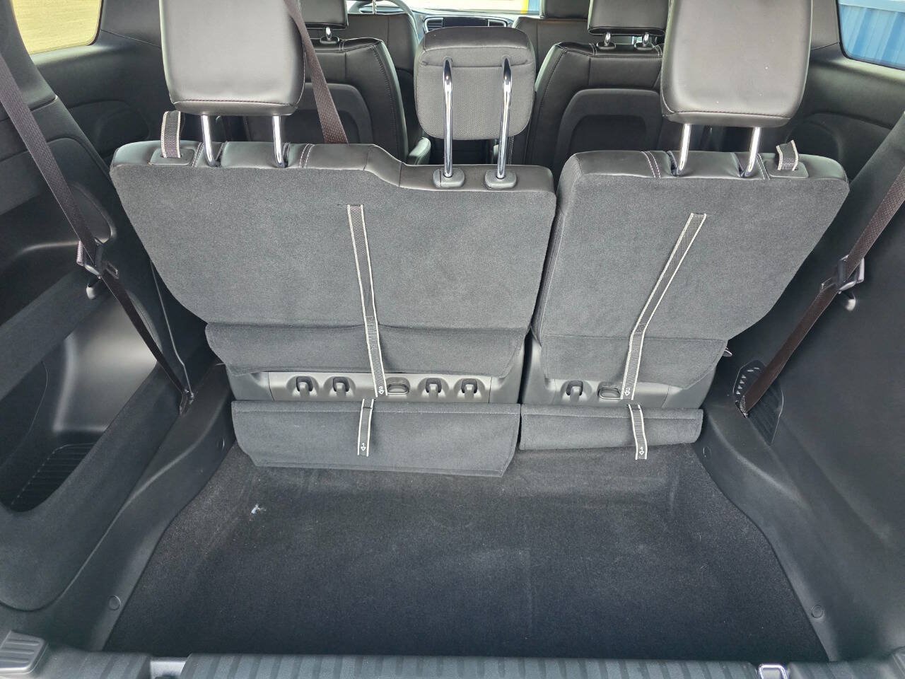 Used 2025 Chrysler Pacifica Select FWD image 26