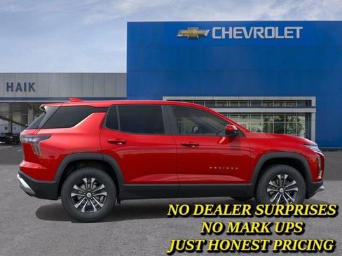 New 2026 Chevrolet Equinox LT w/ Convenience Package II FWD image 5