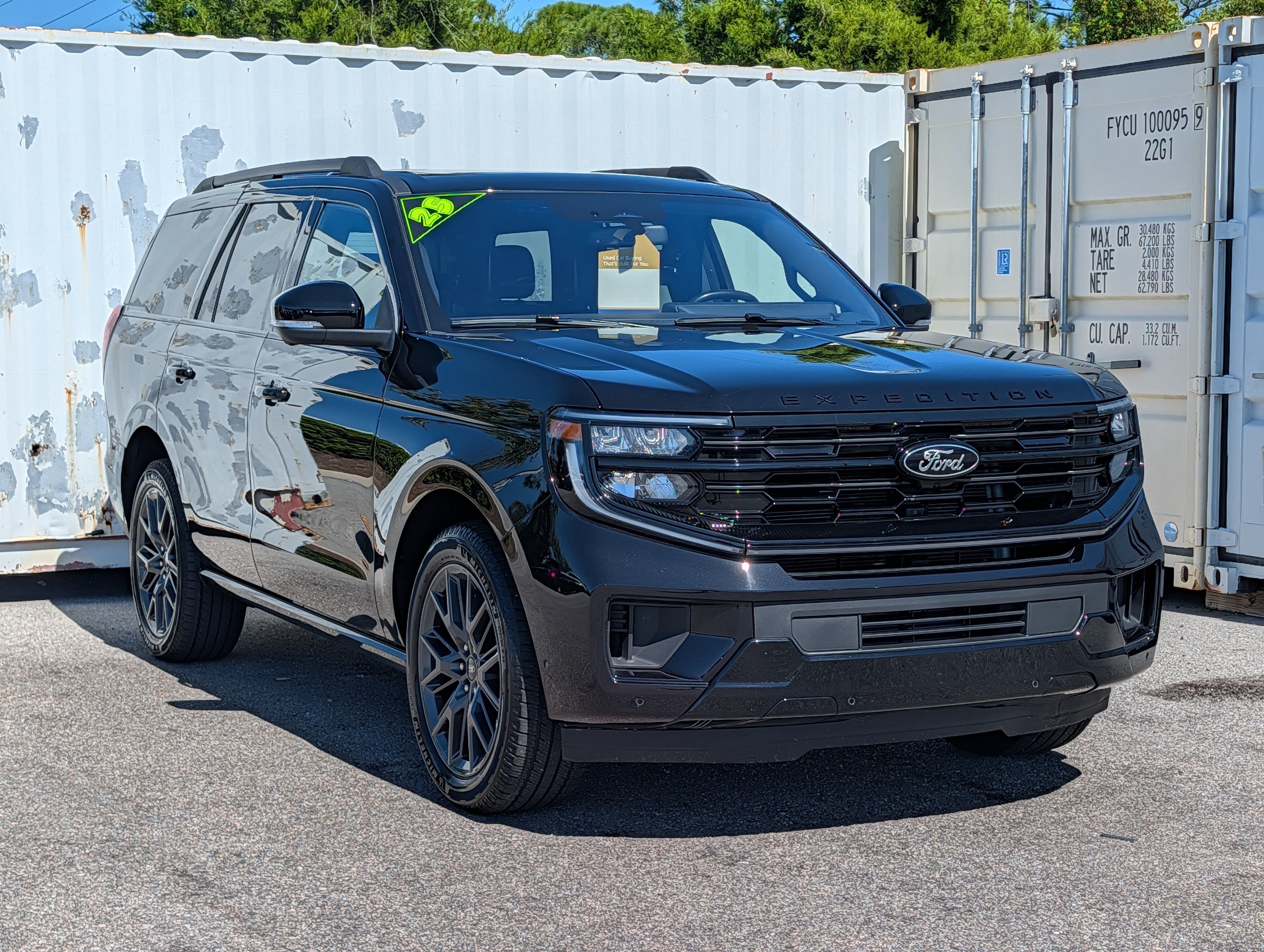 Certified 2025 Ford Expedition Platinum w/ Stealth Performance Package AWD/4WD image 1