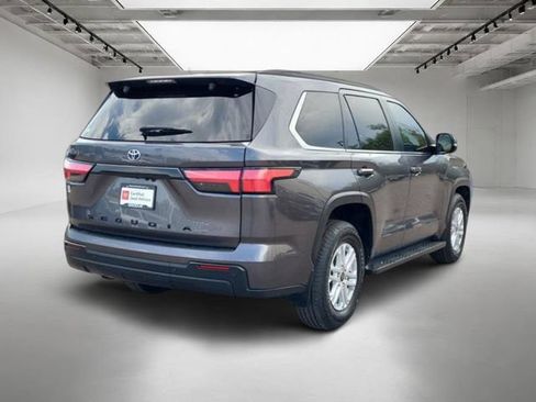 Used 2024 Toyota Sequoia SR5 w/ SR5 Premium Package AWD/4WD image 6