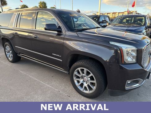 Used 2017 GMC Yukon XL Denali w/ Open Road Package image 2