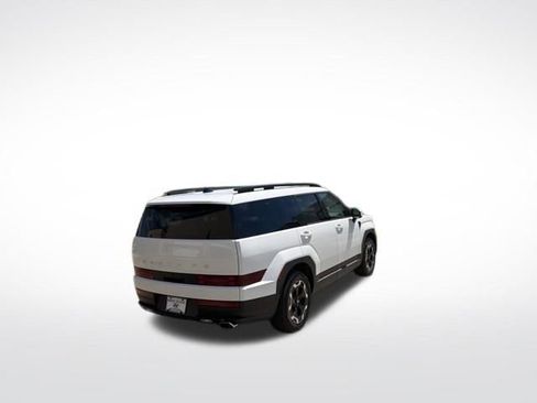 Used 2026 Hyundai Santa Fe SEL FWD image 3