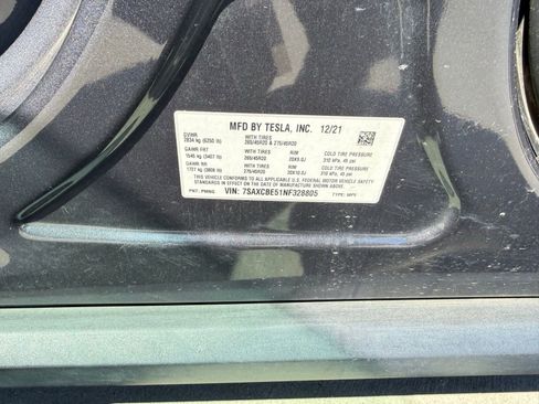 Used 2022 Tesla Model X image 11