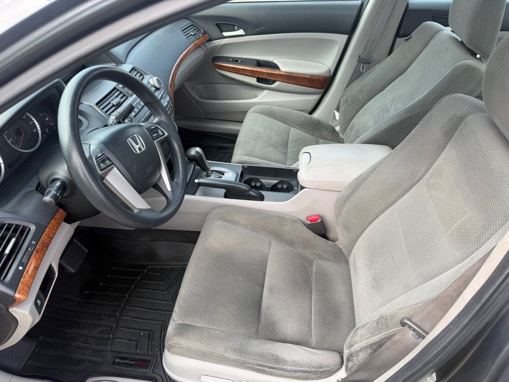 Used 2012 Honda Accord EX image 9