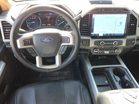 Used 2022 Ford F250 Lariat w/ Lariat Ultimate Package image 13