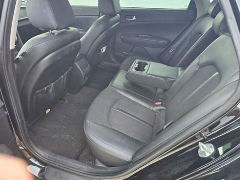 Used 2018 Kia Optima S w/ Panoramic Sunroof Package image 9