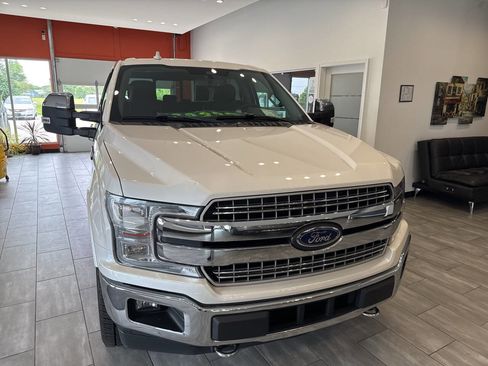 Used 2018 Ford F150 Lariat w/ Equipment Group 502A Luxury AWD/4WD image 3