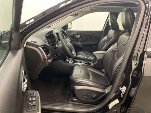 Used 2022 Jeep Cherokee Limited image 9