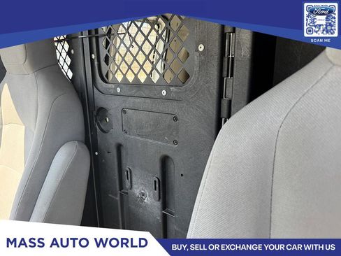 Used 2014 Ford E-250 and Econoline 250 image 8