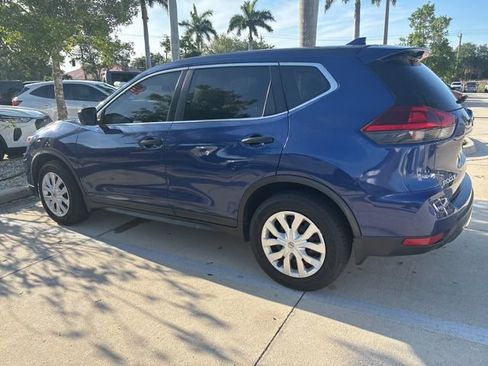 Used 2020 Nissan Rogue S FWD image 5