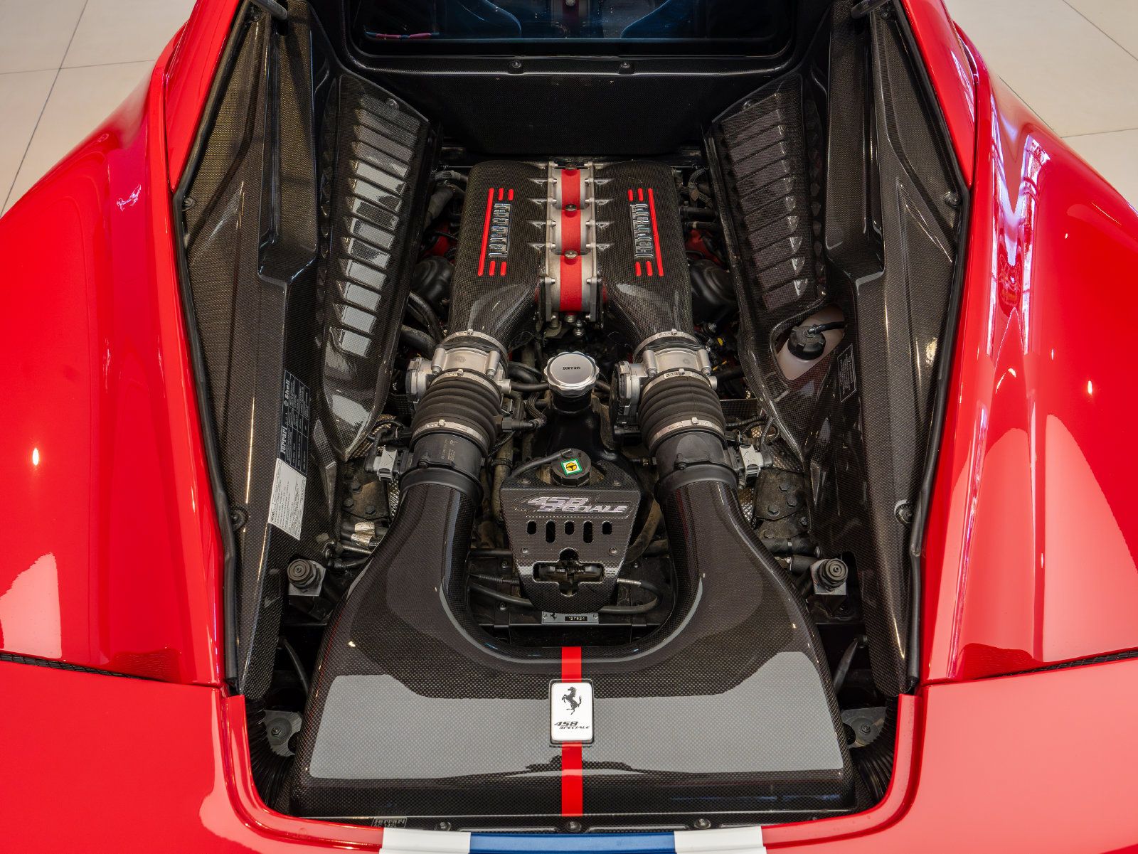Used 2015 Ferrari 458 Speciale Coupe RWD image 23
