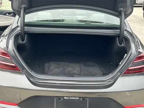 Used 2025 Genesis G70 2.5T image 14