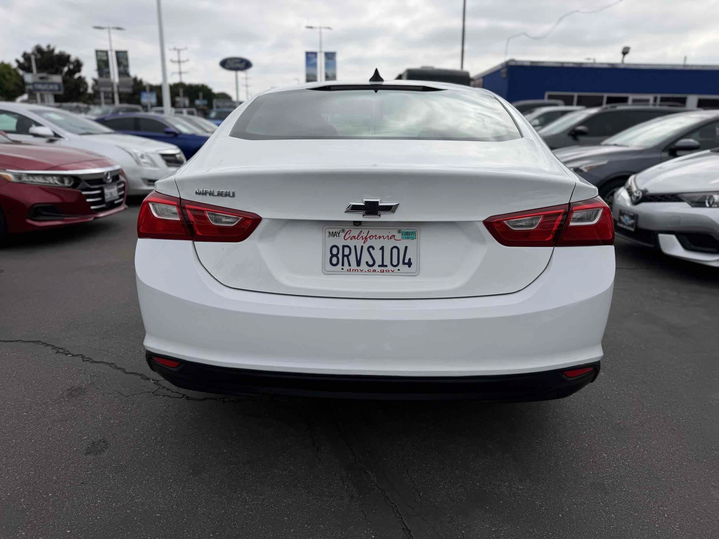 Used 2017 Chevrolet Malibu LS FWD image 4