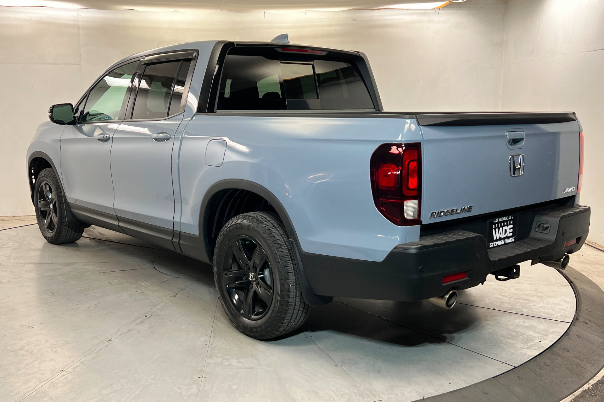 Used 2023 Honda Ridgeline Black Edition image 3
