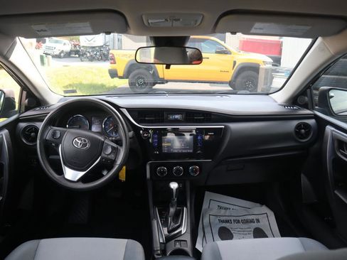 Used 2017 Toyota Corolla L FWD image 42
