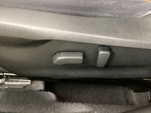 Used 2021 Subaru Crosstrek 2.0i Premium w/ Moonroof Package image 15