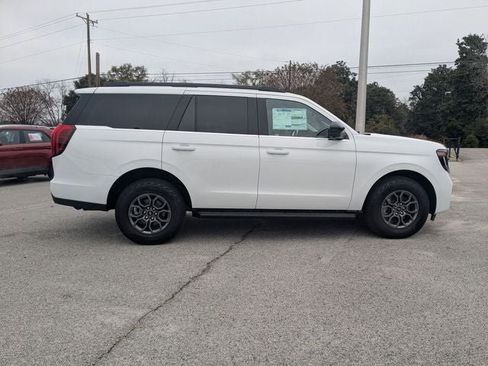 New 2025 Ford Expedition Active RWD image 38