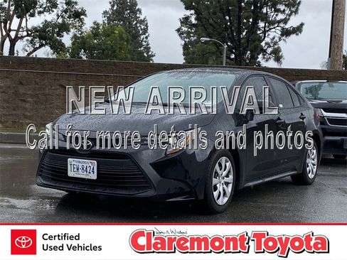 Certified 2025 Toyota Corolla LE image 1
