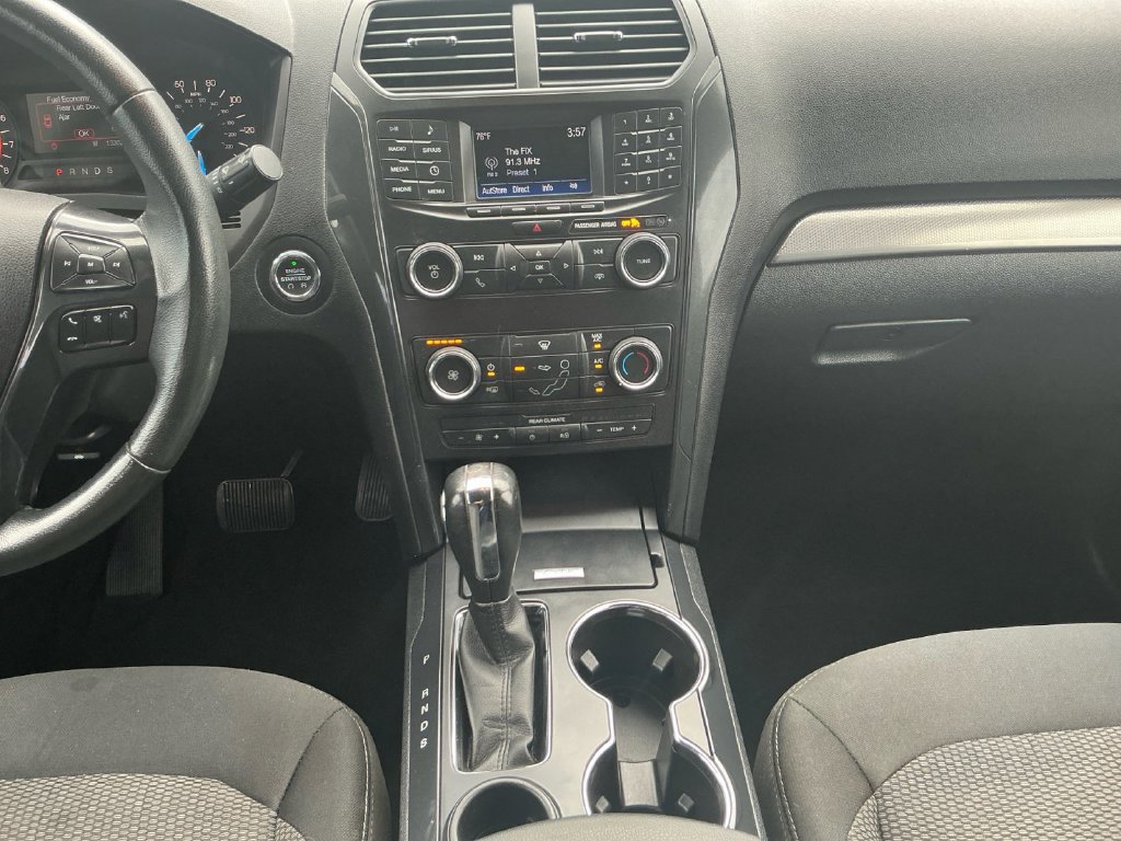 Used 2019 Ford Explorer XLT FWD image 20