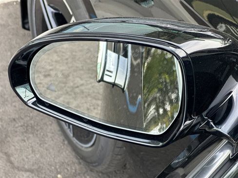 New 2026 Mercedes-Benz E 350 4MATIC Sedan image 9