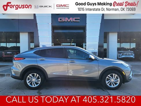 New 2026 Buick Envista Preferred w/ Convenience I Package FWD image 2