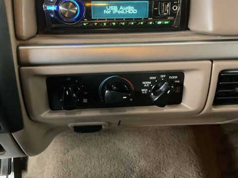 Used 1995 Ford F150 XL image 16