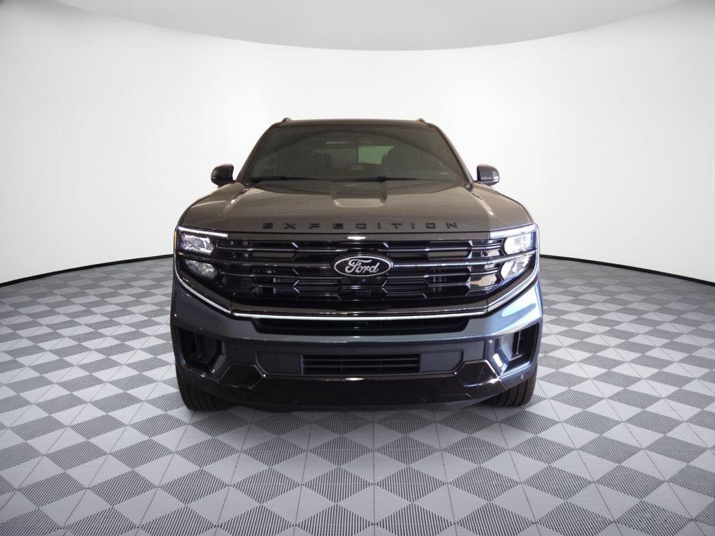 Used 2026 Ford Expedition Platinum w/ Stealth Performance Package AWD/4WD image 5