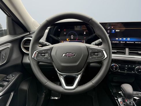 New 2026 Chevrolet Trax ACTIV w/ Sunroof Package image 12