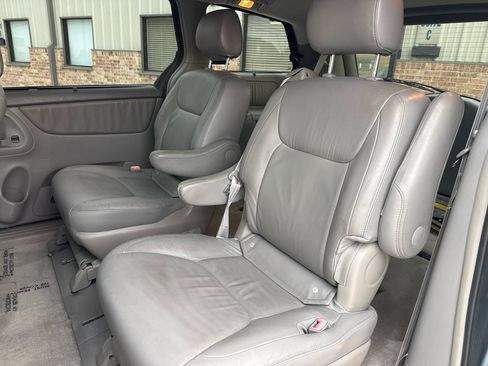 Used 2006 Toyota Sienna AWD image 40