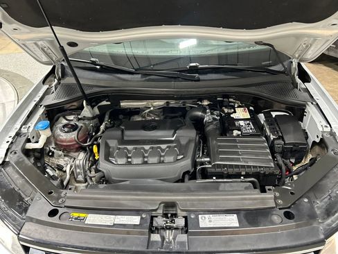 Used 2018 Volkswagen Tiguan SE w/ Panoramic Sunroof Package AWD/4WD image 27