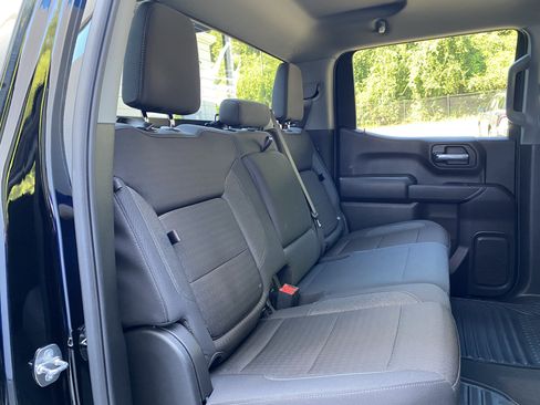 Used 2024 Chevrolet Silverado 1500 Custom AWD/4WD image 33