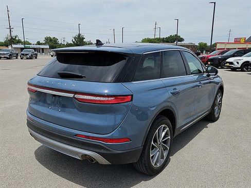 Used 2023 Lincoln Corsair AWD w/ Equipment Group 101A image 5
