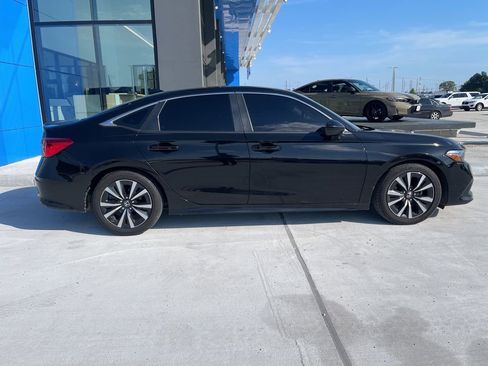 Used 2022 Honda Civic EX image 4