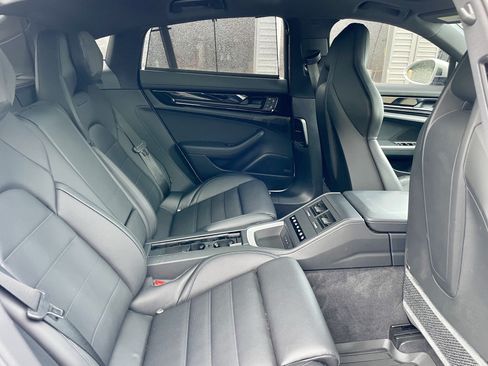 Used 2024 Porsche Panamera 4 AWD/4WD image 31