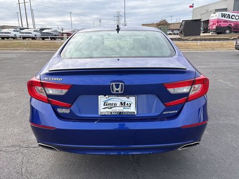 Used 2022 Honda Accord Sport image 4