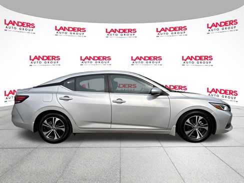 Used 2020 Nissan Sentra SV FWD image 2