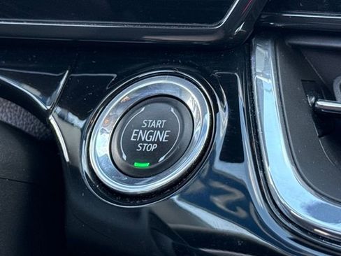 Certified 2024 Chevrolet Trax ACTIV w/ Sunroof Package image 17