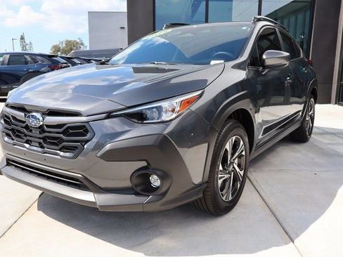 Used 2025 Subaru Crosstrek 2.0i Premium image 8