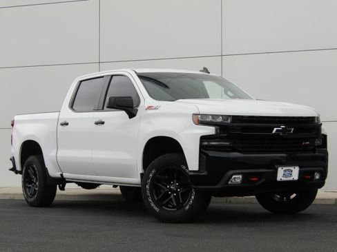 Used 2020 Chevrolet Silverado 1500 LT Trail Boss w/ Convenience Package AWD/4WD image 1