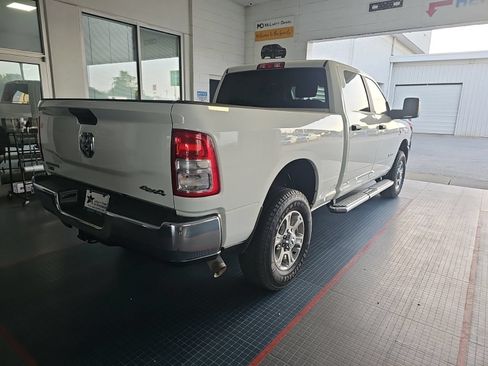 Used 2024 RAM 2500 Big Horn AWD/4WD image 3