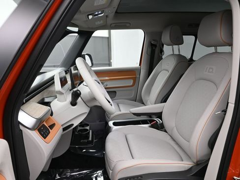 New 2025 Volkswagen ID. Buzz Pro S Plus image 10