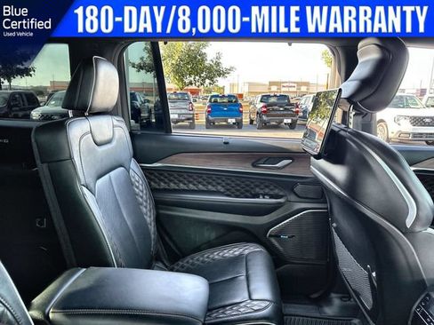 Used 2023 Jeep Grand Cherokee L Summit w/ Advanced Protech Group IV AWD/4WD image 17